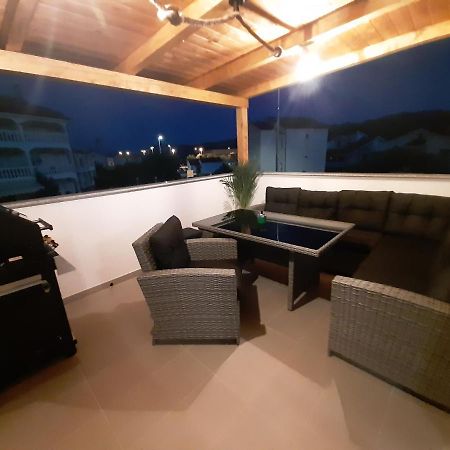 Apartman Mate Lopar Ngoại thất bức ảnh