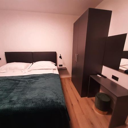 Apartman Mate Lopar Ngoại thất bức ảnh