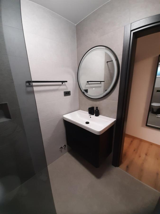 Apartman Mate Lopar Ngoại thất bức ảnh
